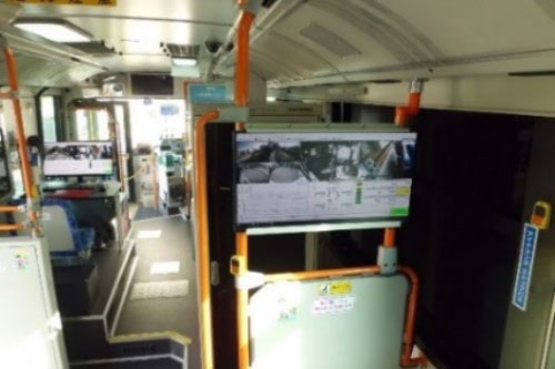 安全運転訓練車